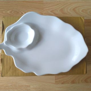 Dĩa Chiếc lá nhựa melamin hộp 10 cái.