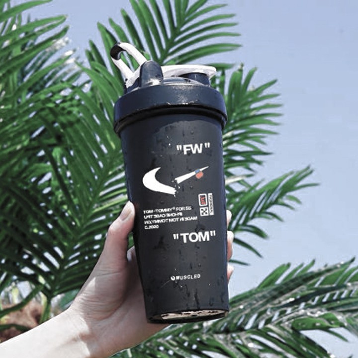 HÀNG CAO CẤP -  Bình nước tập GYM ☕𝐅𝐑𝐄𝐄 𝐒𝐇𝐈𝐏☕ Chai bình nước thể thao Shaker GymShark Bình lắc shaker  - Hàng Ca