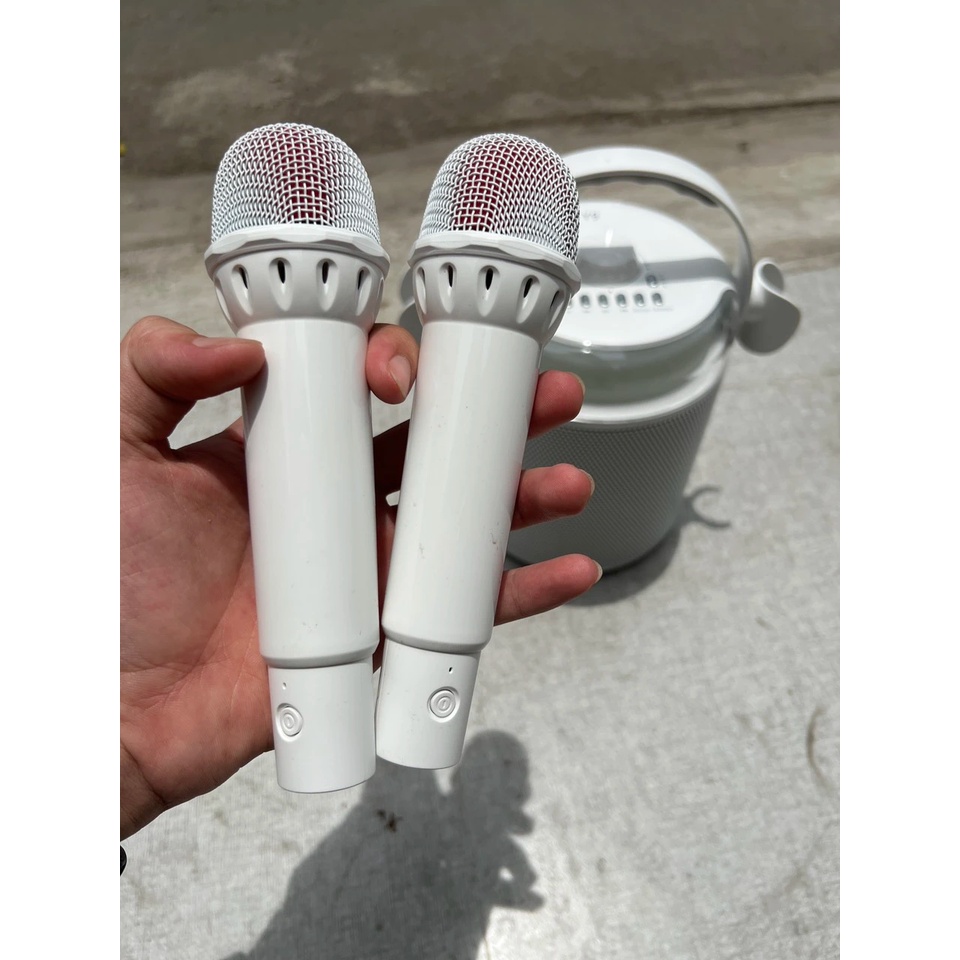 Loa Karaoke Bluooth  Y9 Kèm 2 Micro Không Dây Âm Thanh Bass Mạnh Nhỏ Gọn Phù Hợp Đi Du Lịch