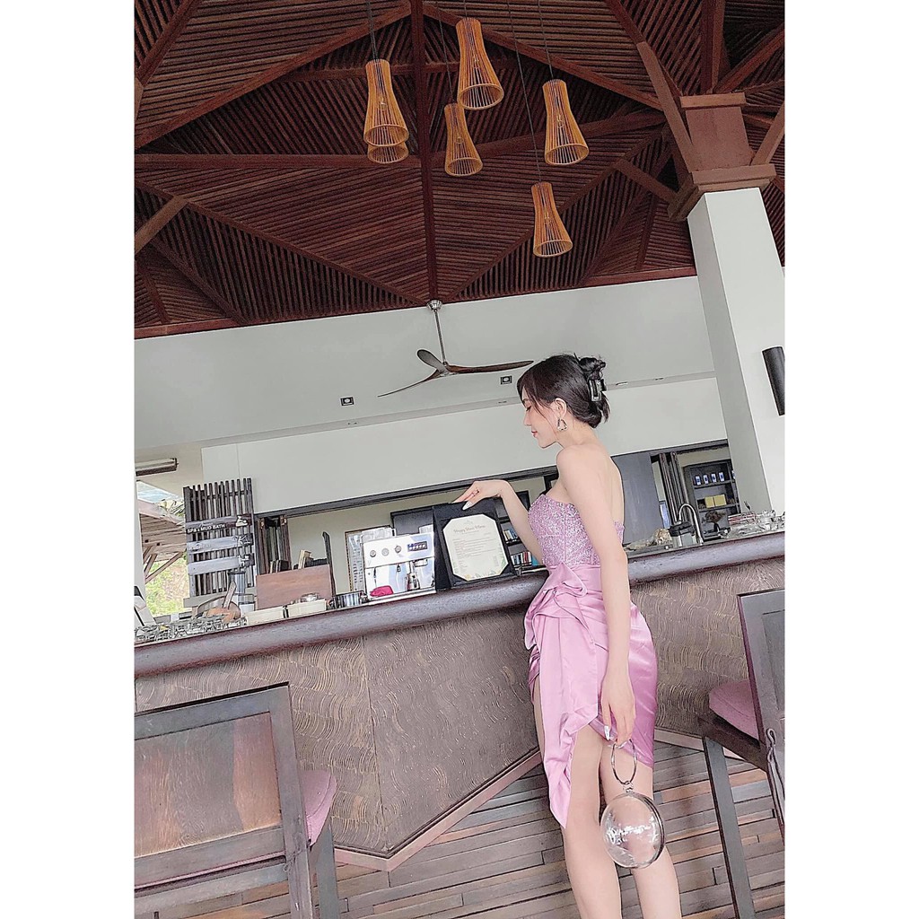 Đầm cúp ngực đính đá