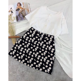 SET CHÂN VÁY HOA CÚC+ ÁO THUN TRẮNG