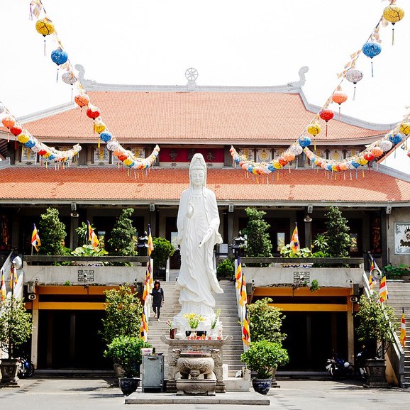Tour 1 Ngày Khám Phá Chùa Vĩnh Nghiêm – Thiền Viện Trúc Lâm Phượng Hoàng