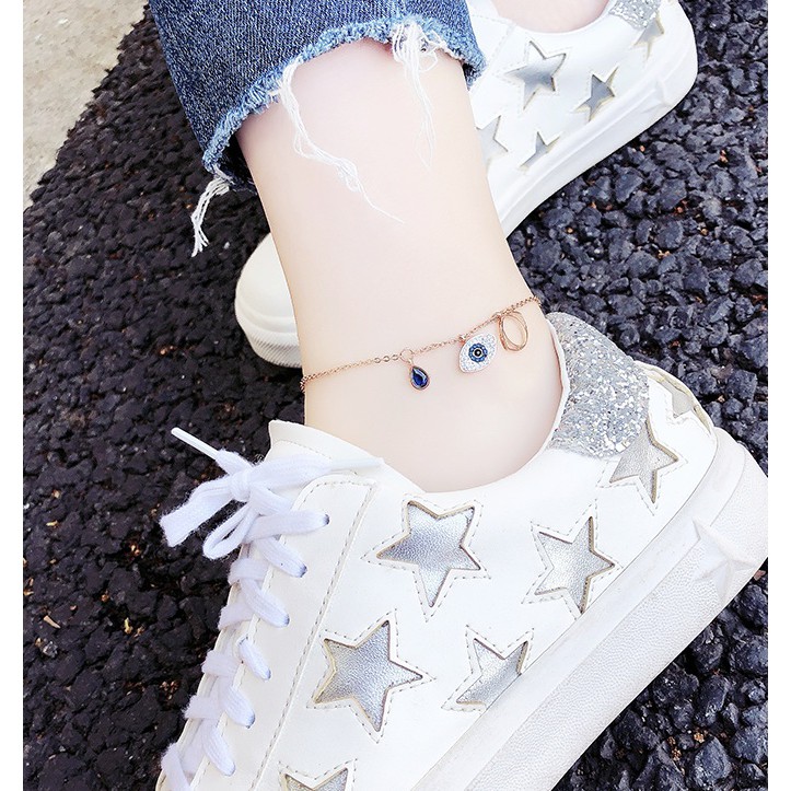 Lắc chân titan mắt xanh TT2576 - Cam kết không đen | BigBuy360 - bigbuy360.vn