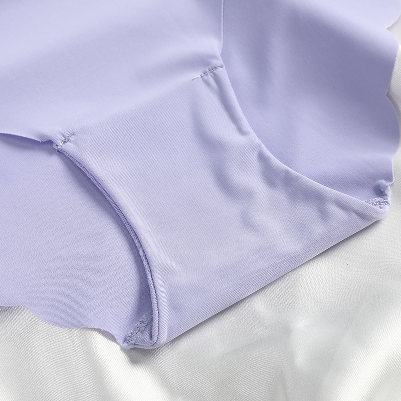 Quần lót Levao lụa mát liền mạch cạp thấp gợi cảm đơn giản cho nữ