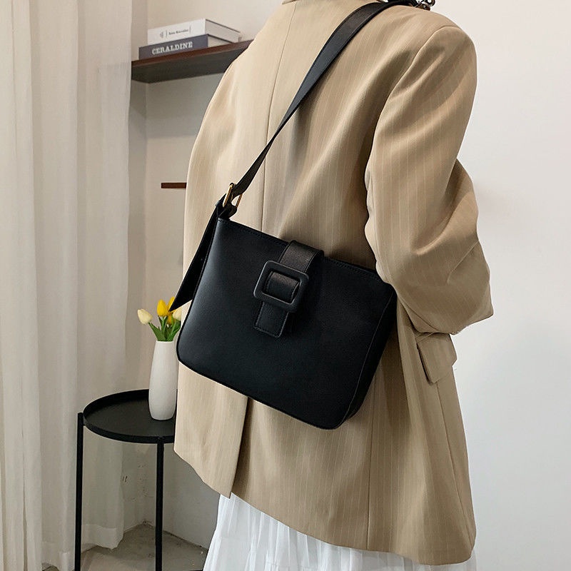 Túi xách thiết kế mới cao cấp thời trang theo phong cách retro dành cho nữ 2021