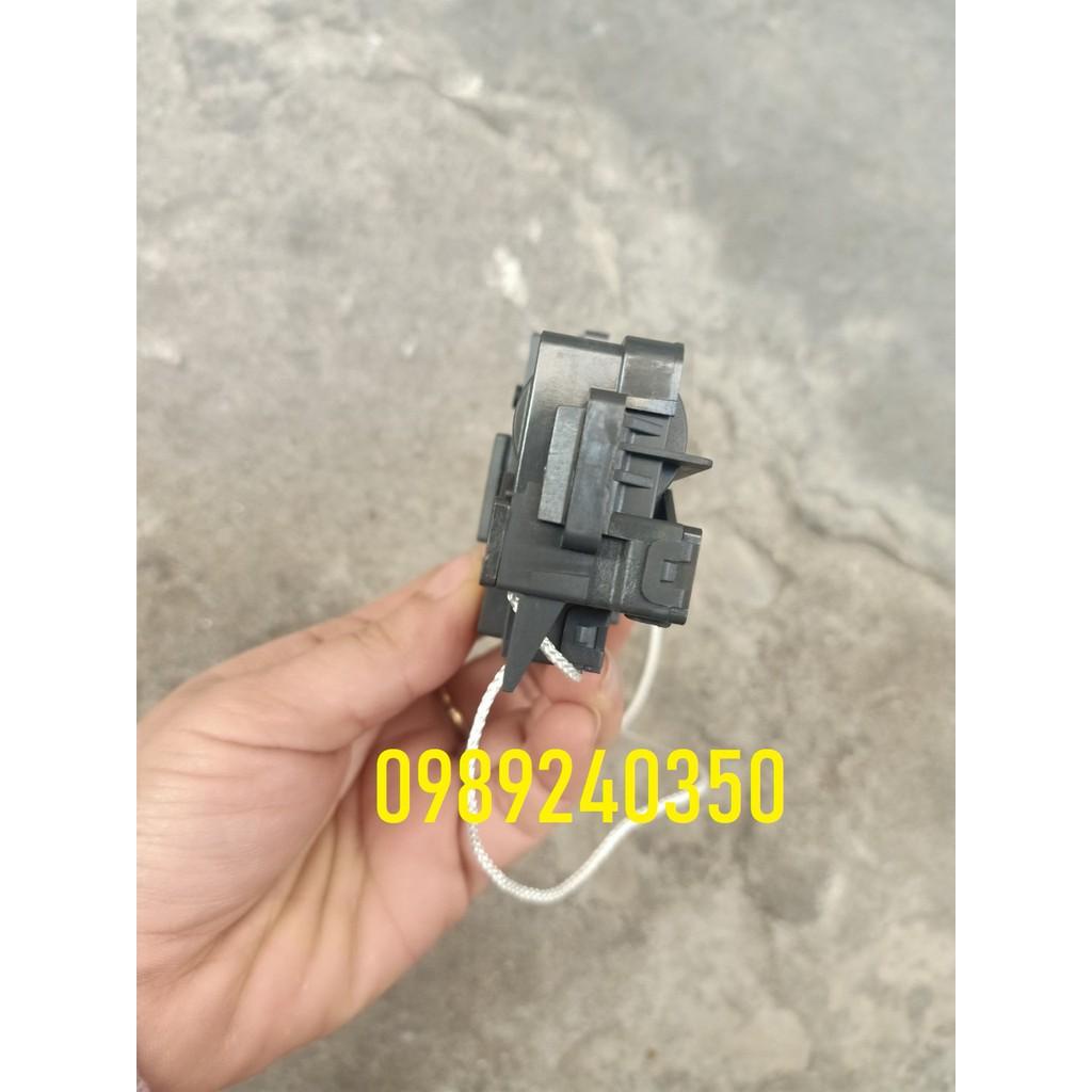 Công tắc cửa máy giặt Panasonic cửa ngang, khóa cửa chính hãng