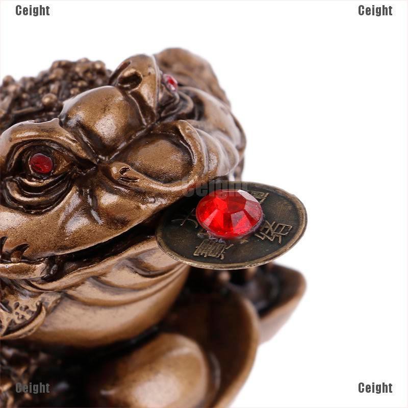 Tượng con cóc ngậm tiền phong thủy mang lại may mắn phong cách Trung Hoa