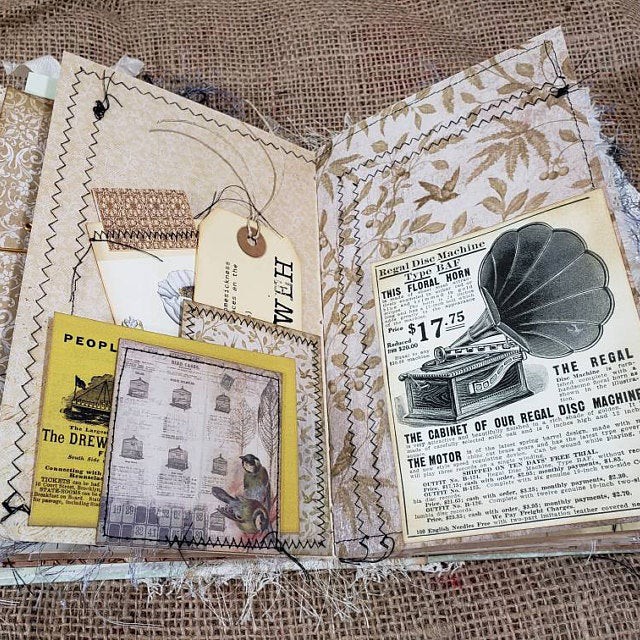Thẻ Junk Journal phong cách Tim Holtz