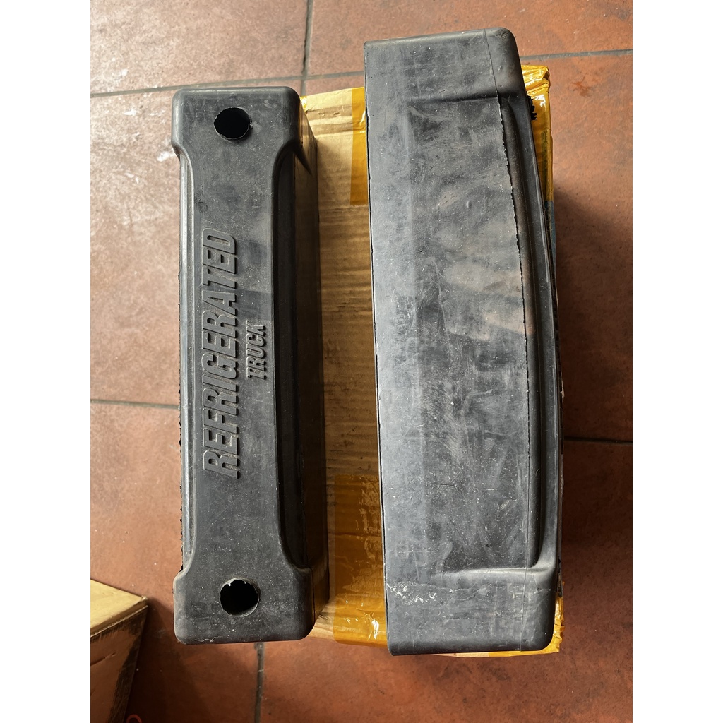 CAO SU GIẢM CHẤN THÙNG XE , CAO GIẢM CHẤN THÙNG XE 35CM , CAO SU XE ĐÔNG LẠNH 5T-15T