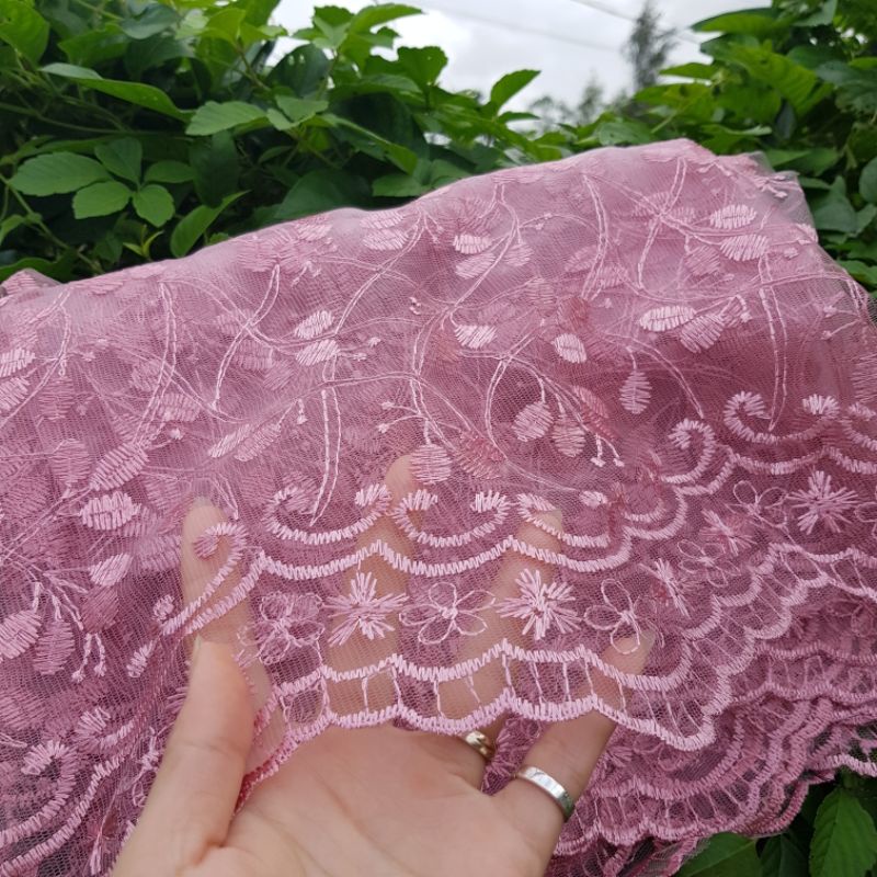 1Met Ren Thêu Chỉ Lụa