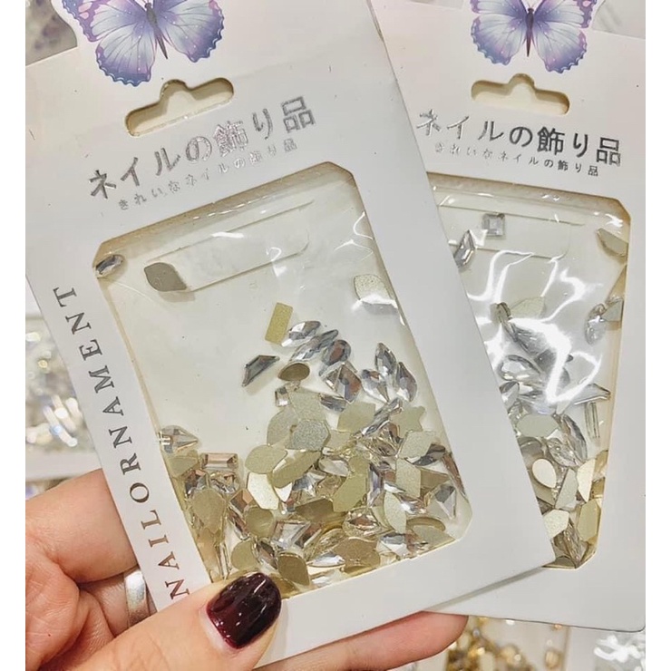 Đá hình đính móng