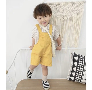Yếm thô bé trai