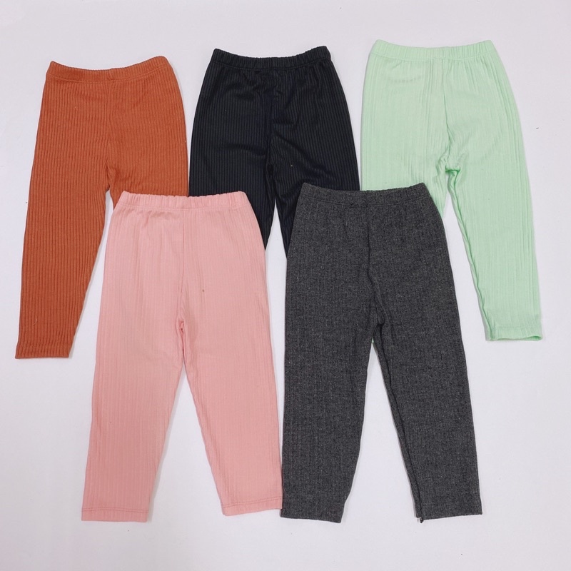 Combo 4 chiếc quần legging chất len tăm mềm mịn cho bé 9-22kg