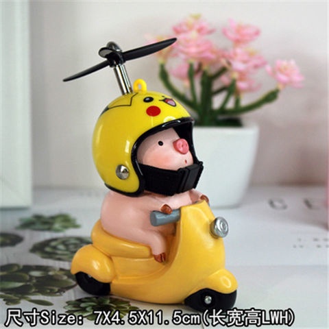 Chú Heo Đội Mũ Bảo Hiểm Dễ Thương Sáng Tạo Cao Cấp Trang Trí Xe Hơi Hoạt Hình