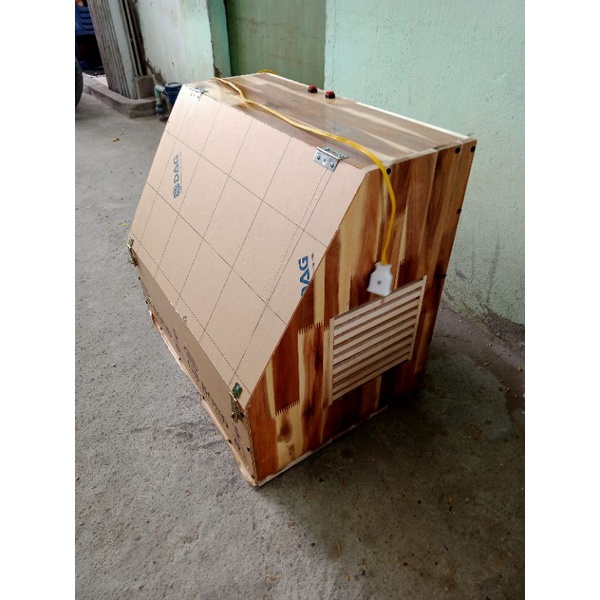 Chuồng nuôi bò sát gỗ ghép và mica KB5 D50 R30 C30cm