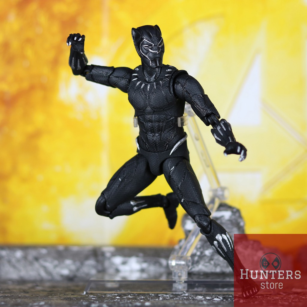 Mô hình Black Panther Mafex