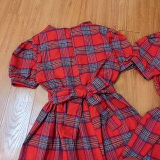Váy kẻ Vintage