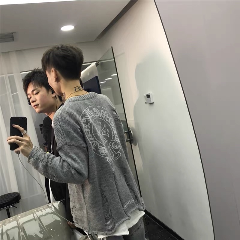 Áo len chrome heart rách