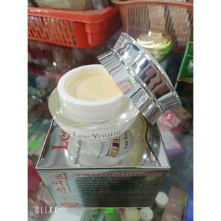 Kem lee young dưỡng trắng da 15gr