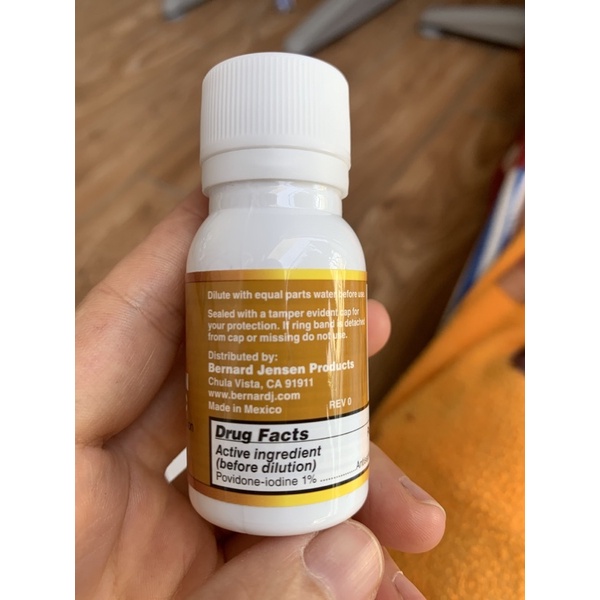 Dung dịch xúc miệng Povidone-Iodine hương bạc hà Bernard jensens