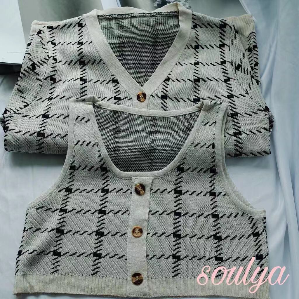 áo jennie blackpink Bộ áo hai dây sọc caro + áo khoác len phong cách thời trang cho phái nữ | BigBuy360 - bigbuy360.vn