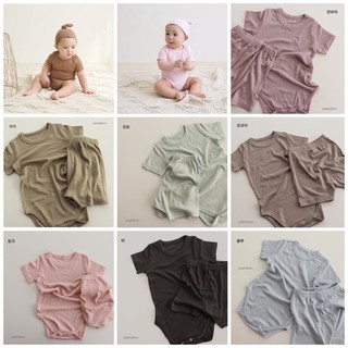 Peekaboo Bộ suit cài đũng kèm quần cộc Hàn Quốc
