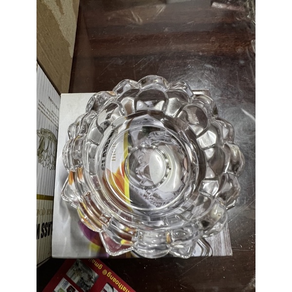Đế nến hoa sen thủy tinh