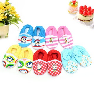 Giày vải cho bé đến 1 tuổi