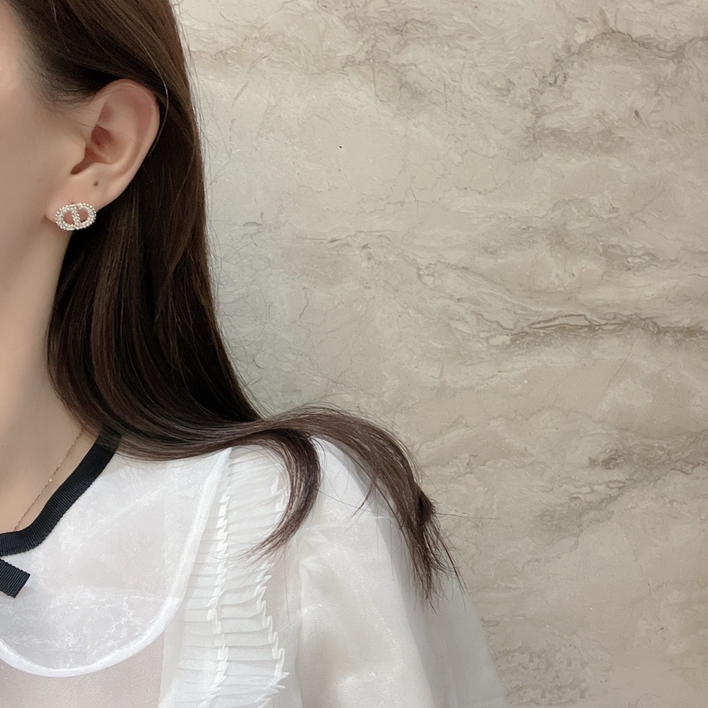 Đôi khuyên tai DIOR mặt hình chữ CD đính đá sang trọng thời trang dành cho nữ