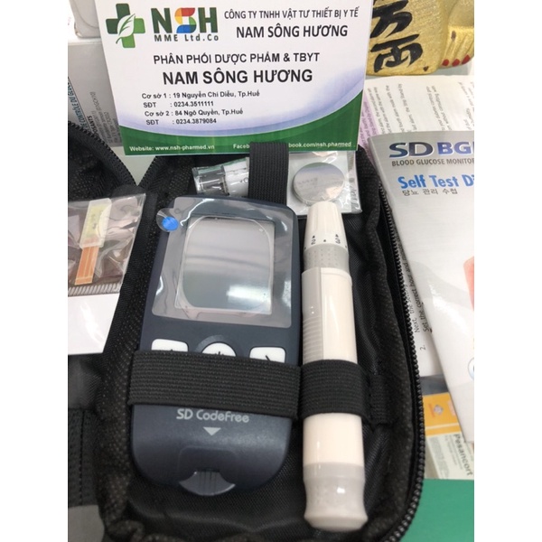 Máy đo đường huyết Máy thử tiểu đường SD CODEFREE Sd Code Free của Hàn Quốc tặng kèm lọ test 25 que