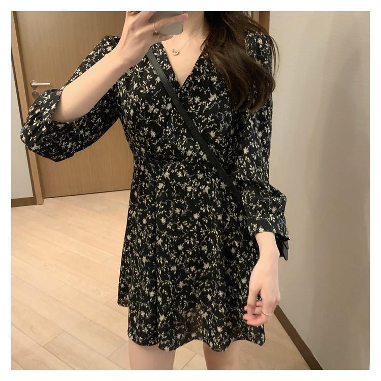 Đầm COZOKC tay dài cổ chữ V họa tiết hoa phong cách Pháp