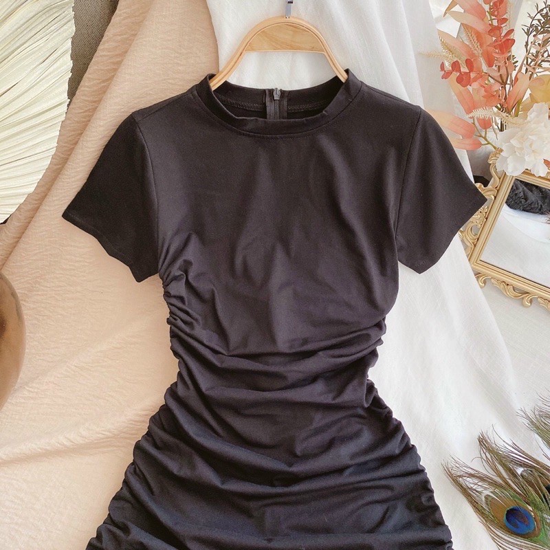 Váy body tay ngắn đen rút dây 2 bên hông | BigBuy360 - bigbuy360.vn