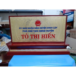 ĐỒNG TAM CẤP 1 MẶT biển tên để bàn giám đốc, biển chức danh để bàn, biển công ty, thẻ tên..........(12*24cm)