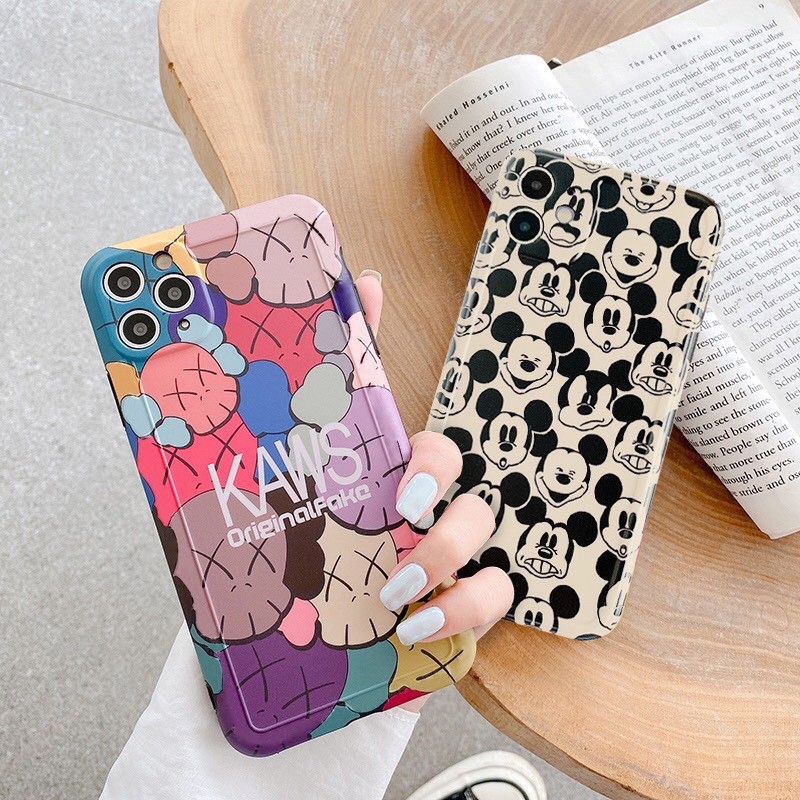 Ốp IPHONE IMD Kaws Và Nhiều Mickey Đáng Yêu