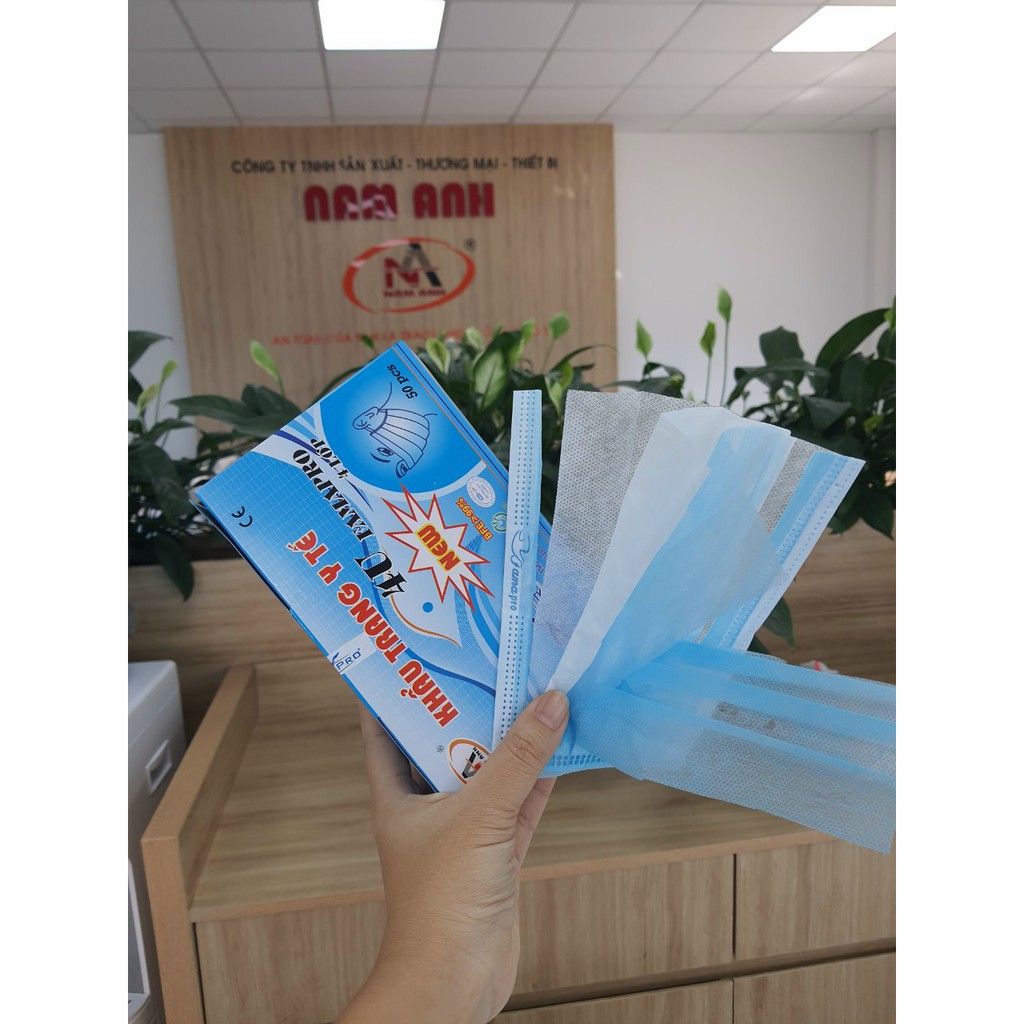 [NowShip] Khẩu Trang Y Tế 4 Lớp Kháng Khuẩn Famapro ( Hộp/50 Cái)