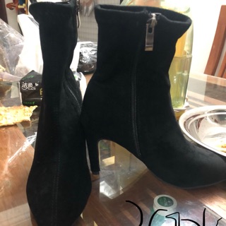 Boot cô lỡ sz 38