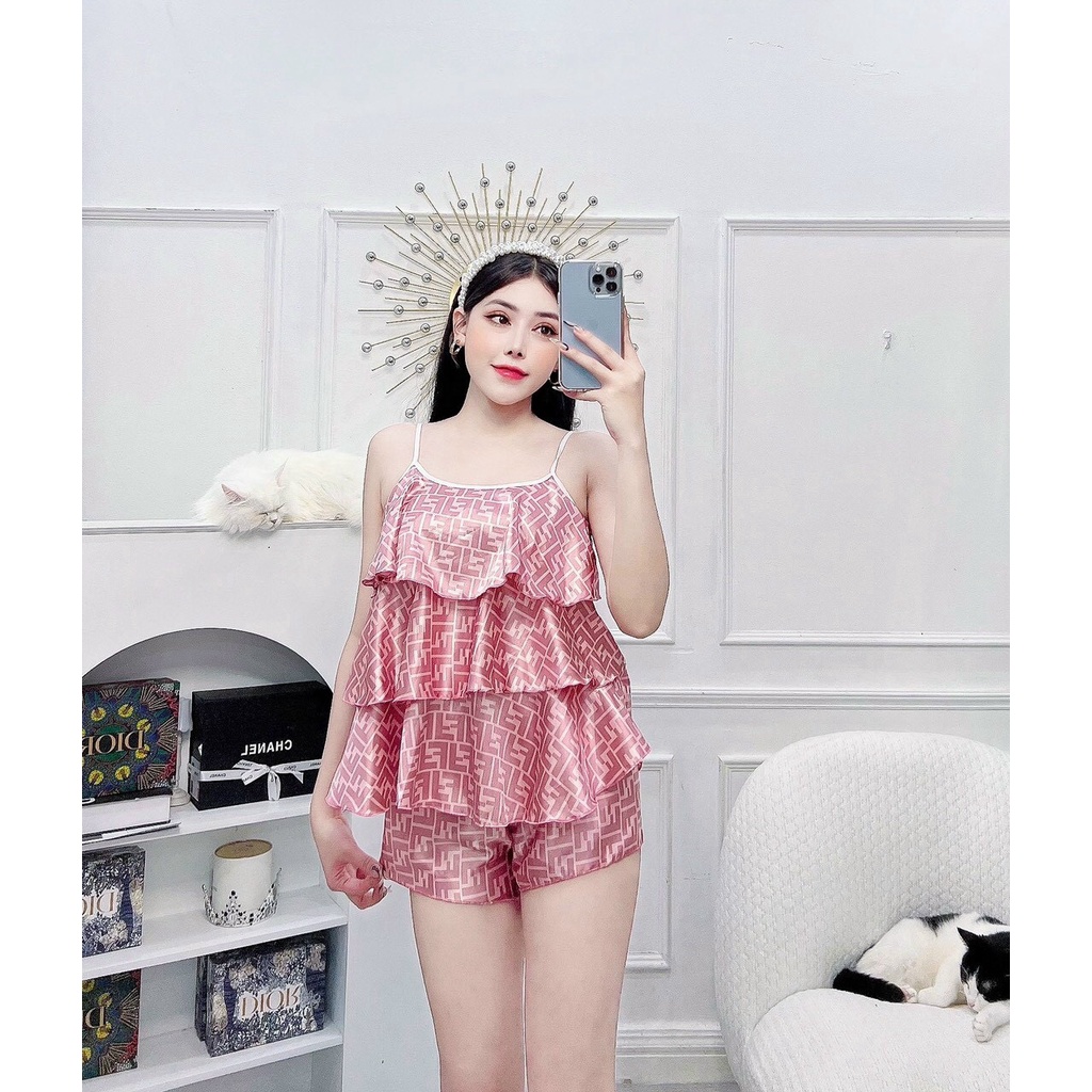 SÉT ĐỒ BỘ NỮ XẾP LI 2 TẦNG VẢI PHI LỤA MÁT MẺ CAO CẤP THIẾT KẾ QUYẾN RŨ SIÊU GỢI CẢM HOT CỦA NĂM