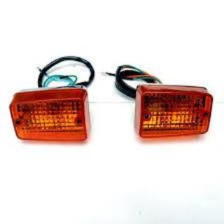 Cặp xi nhan trước cho xe cub 82