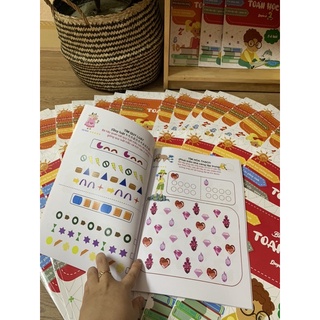 Bộ 2 quyển làm quen với Toán