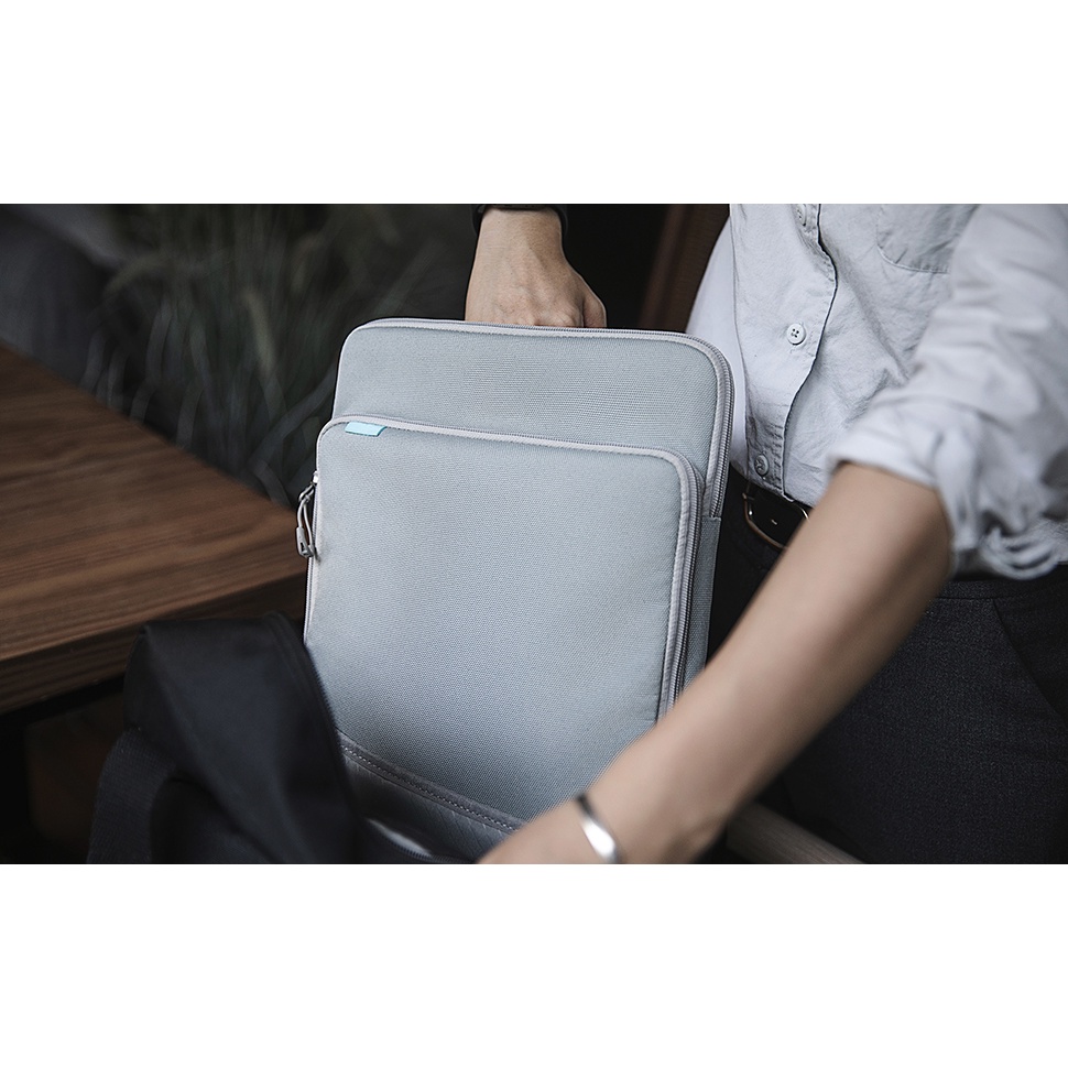 Túi Xách Chống Sốc Tomtoc 360 Protection Premium Dành Cho Macbook 15/16inch - H13