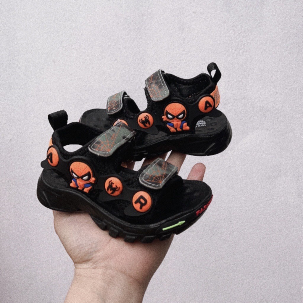 Sandal cho bé trai- dép cho bé trai có hình siêu nhân khâu đế siêu nhẹ mã 103( ảnh thật shop chụp)