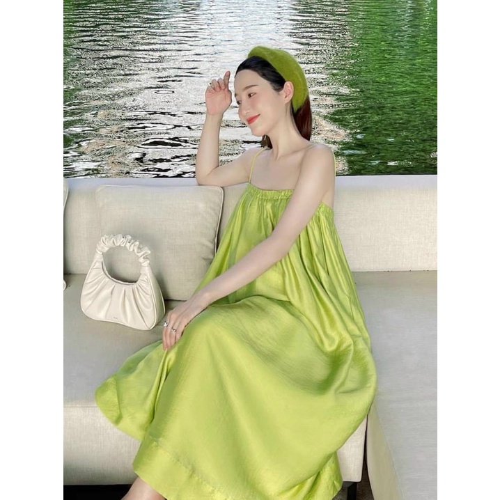 Đầm maxi 2 dây chun ngực dáng dài màu xanh cốm cực trend kèm turban | BigBuy360 - bigbuy360.vn