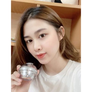 Kem Face Lười Queenie Skin