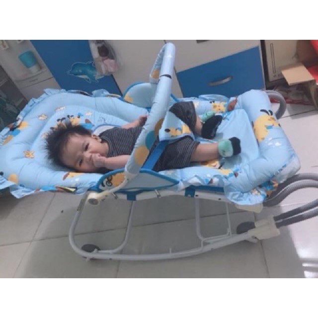 Ghế rung nhún cho bé AUTORU cao cấp kèm màn chống muỗi