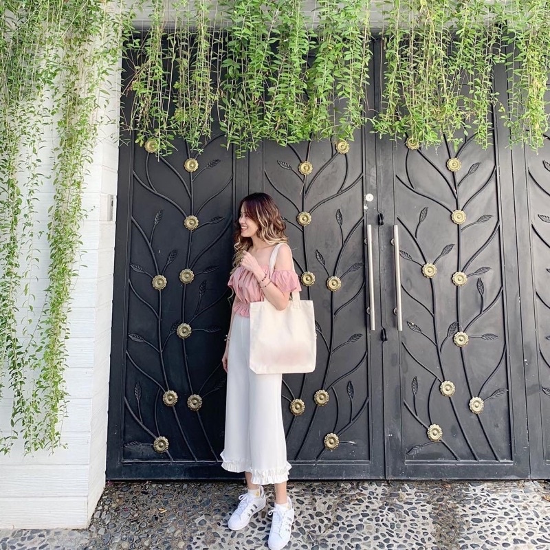 Quần ống rộng suông gấu bèo, cạp cao - MEW