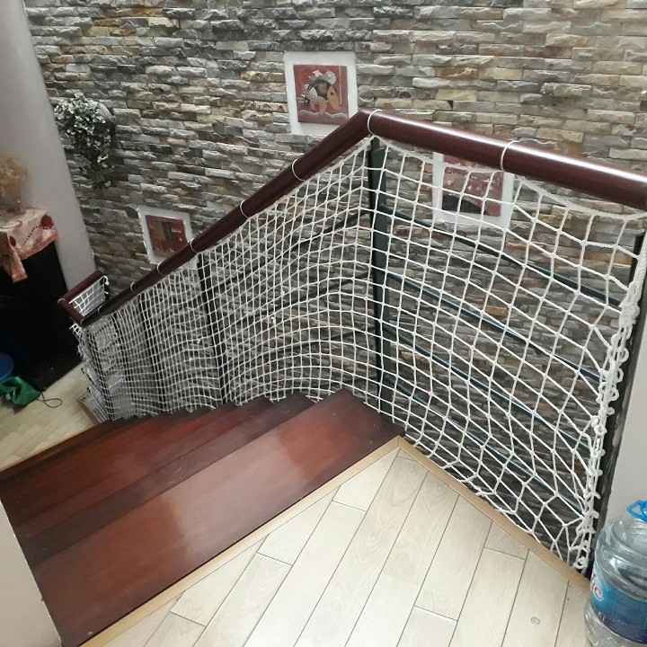 Lưới chắn cầu thang ,lưới an  toàn cho bé  , nhiều kích thước (kèm dây buộc)