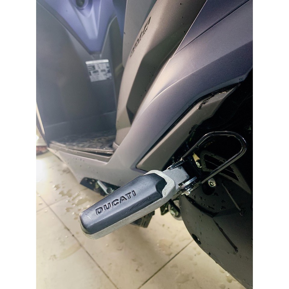 Gác chân DUCATI gắn gác chân sau cho các dòng yamaha, honda xe nào cũng được - Vindecal BD