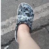 Dép sục Cross đế vảy sơn ràn ri  CAM MÔ TRẰNG đế lượn sóng full 8 màu đủ size 35 đến 42 cho nam và nữ