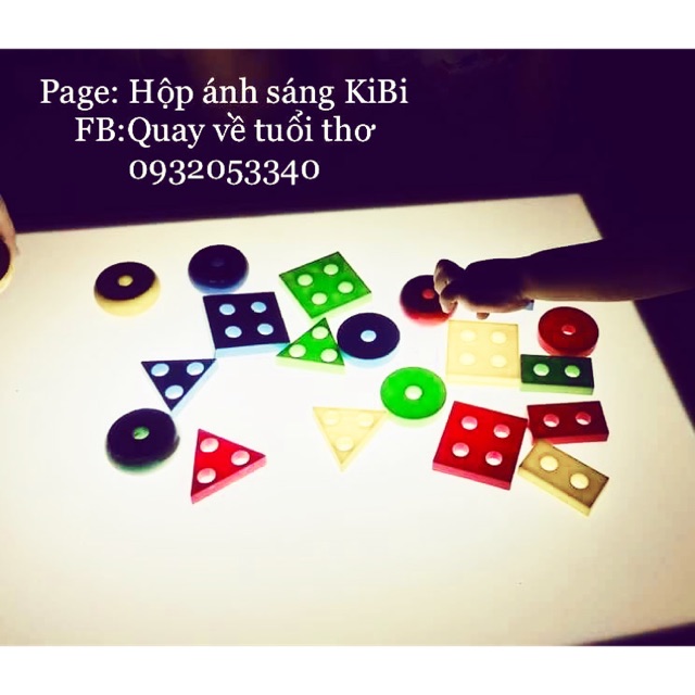 Bàn ánh sáng có tặng quà chơi kèm