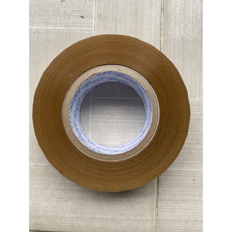 CUỘN BĂNG KEO TRONG - ĐỤC 300 YA- day chắc dùng đóng gói hàng hóa tiết kiệm chi phí